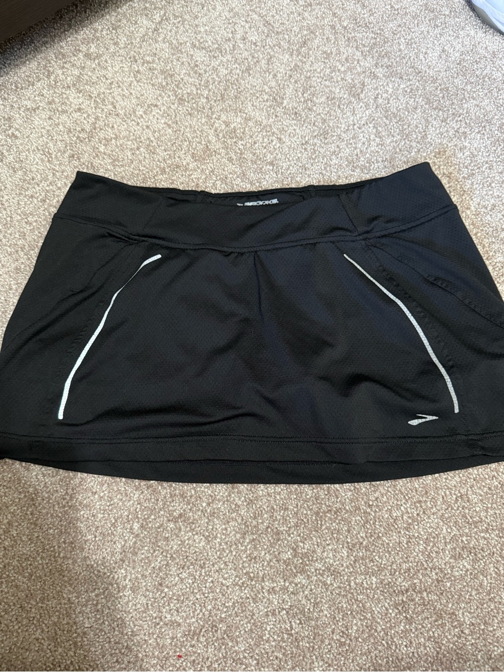 Brooks Black Running Skort with Reflective Trim